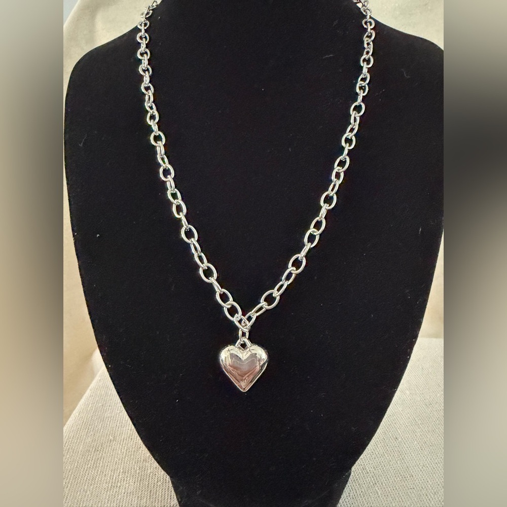 Silver Heart Pendant Chain Necklace - Women Jewelry